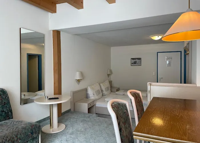 Han/Misafirhane Landhuus